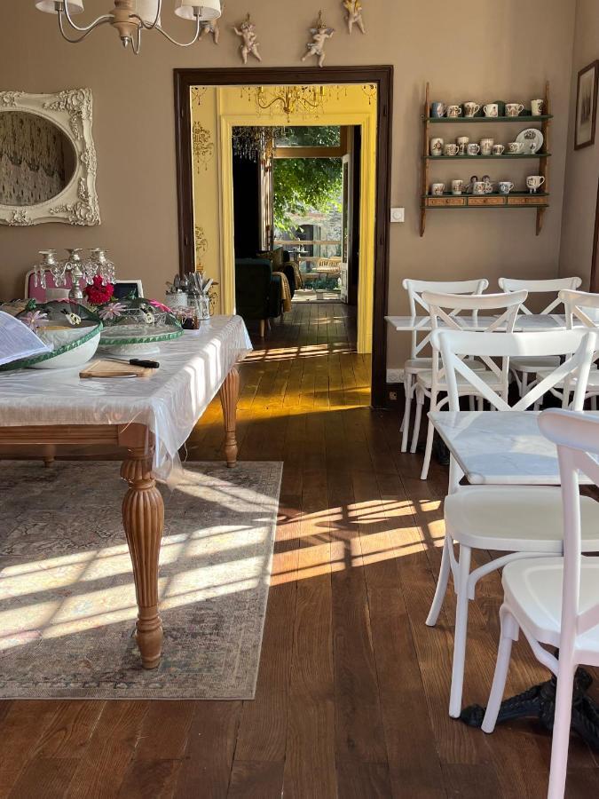 Bed and Breakfast Maison De Mags & Mags Lanouaille Экстерьер фото